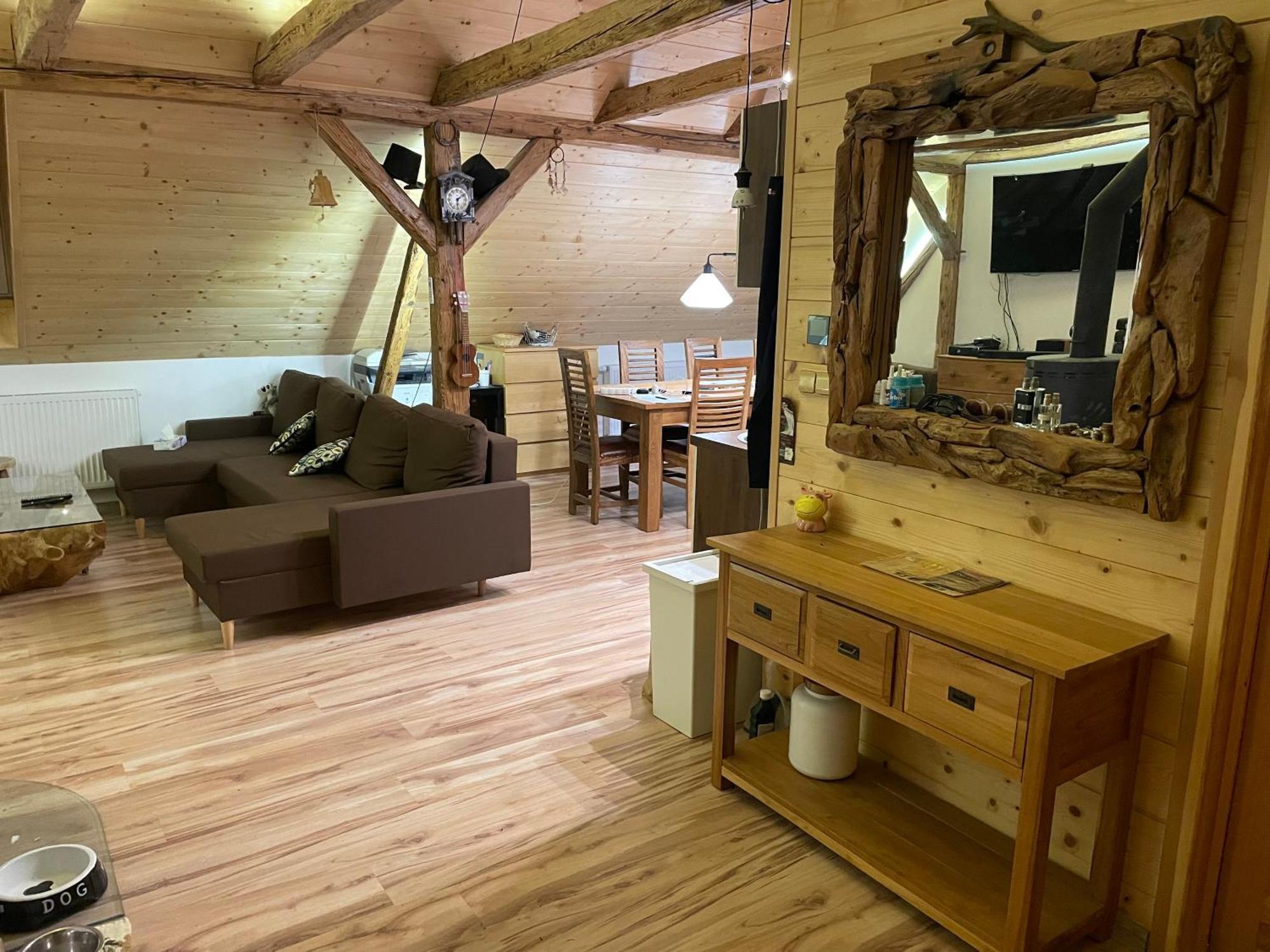 Apartmany Pod Kloboukem Jáchymov Exteriör bild